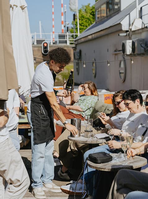 Sfeerbeeld van FLOATS hotel and restaurant