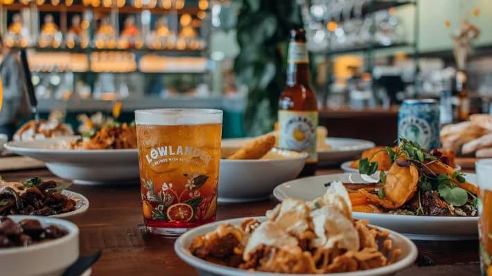 Lowlander Botanical Bar & Restaurant